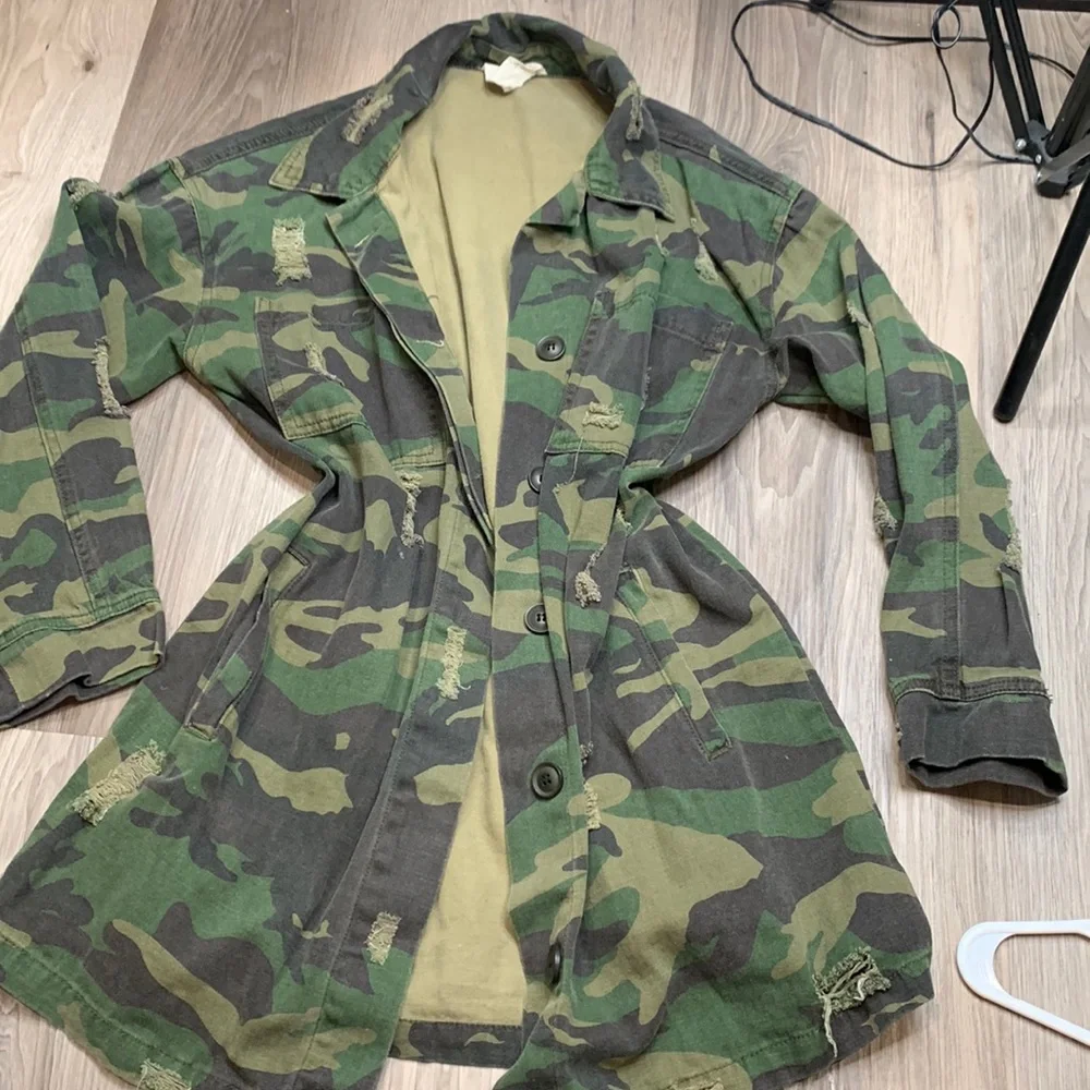 Jacket - Picture 1 of 3